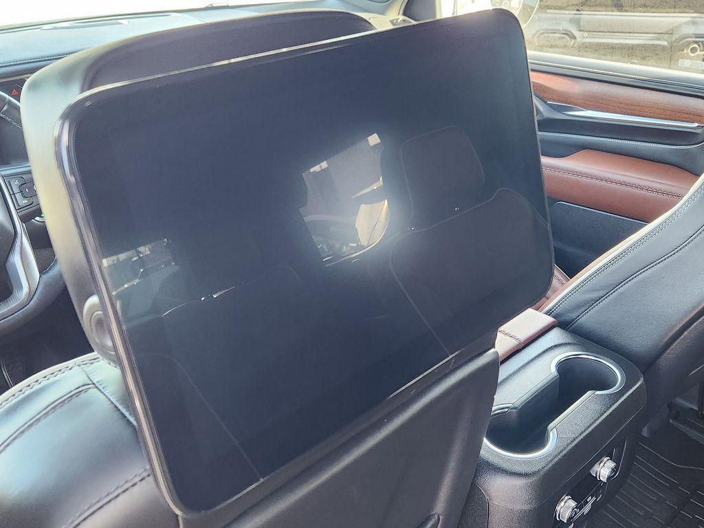 used 2024 GMC Yukon car, priced at $84,995