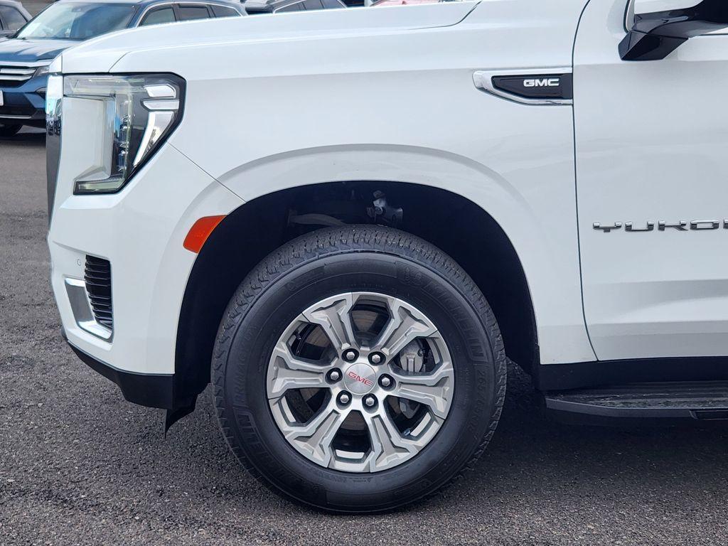 used 2022 GMC Yukon XL car, priced at $47,995