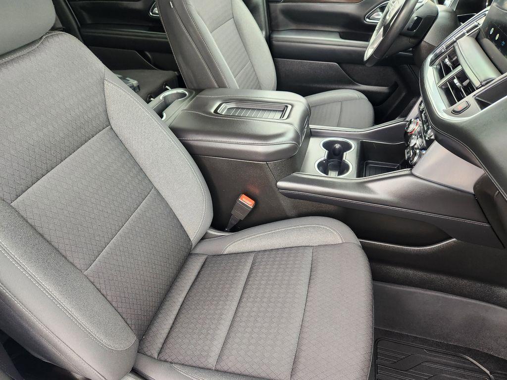 used 2022 GMC Yukon XL car, priced at $47,995