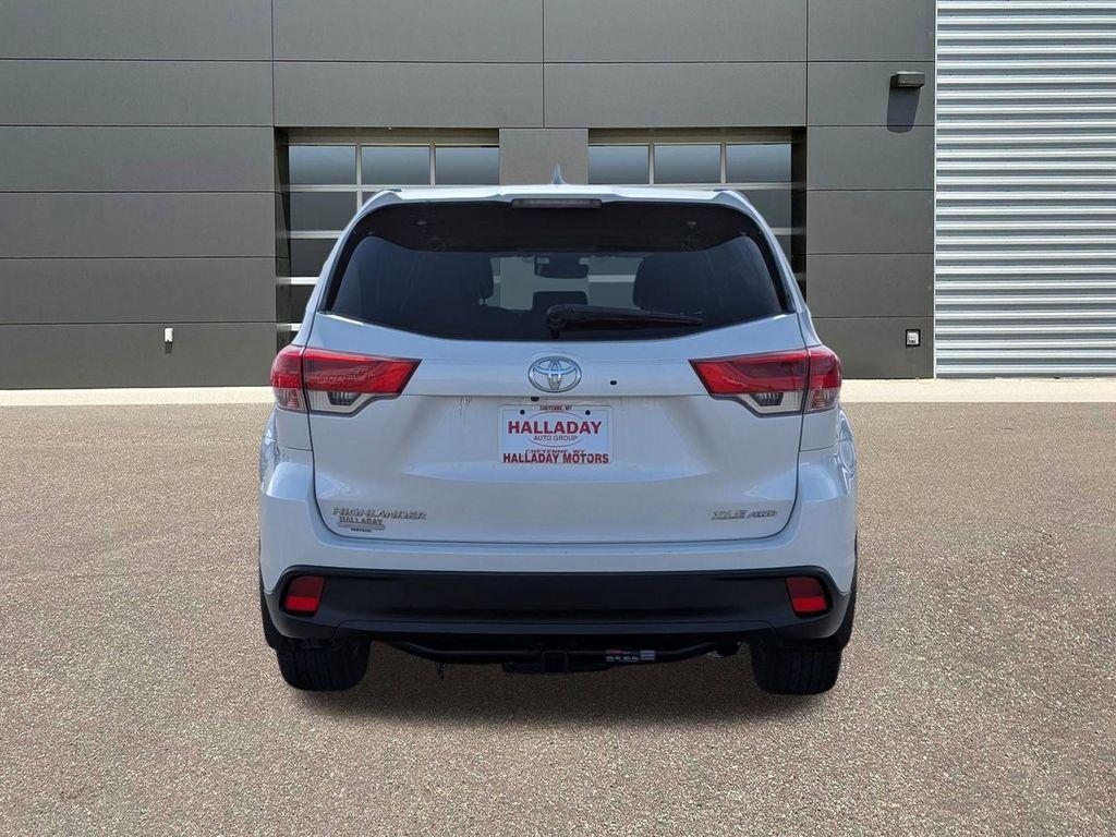 used 2019 Toyota Highlander car, priced at $24,995