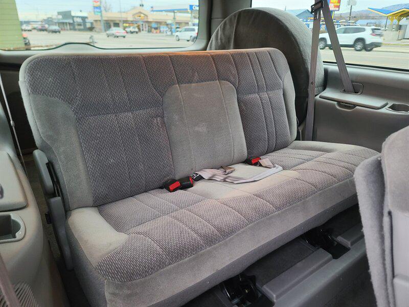 used 2001 Ford Excursion car, priced at $19,999