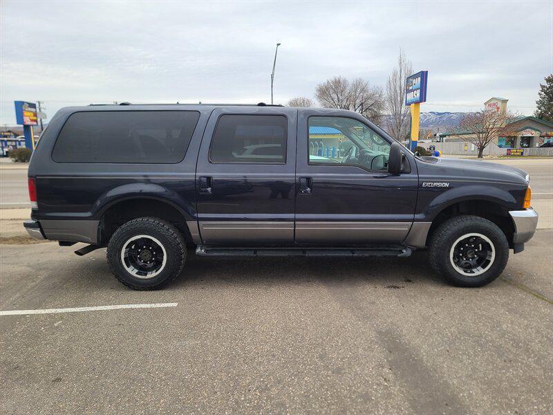used 2001 Ford Excursion car, priced at $19,999