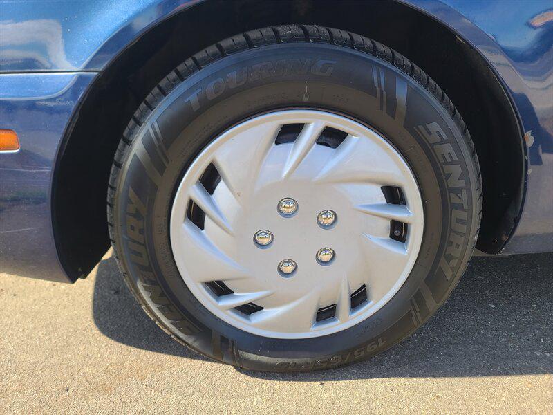 used 2004 Kia Optima car, priced at $4,999