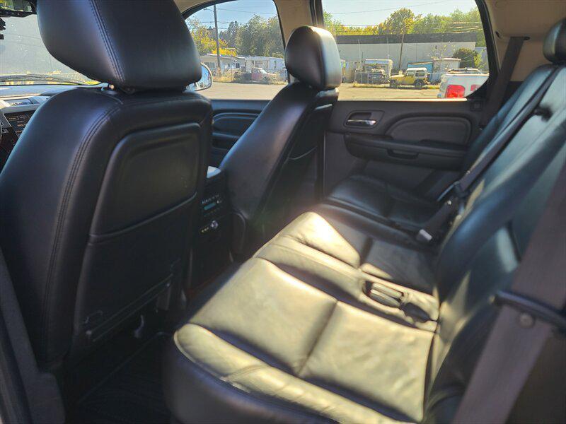 used 2010 Cadillac Escalade car, priced at $12,499
