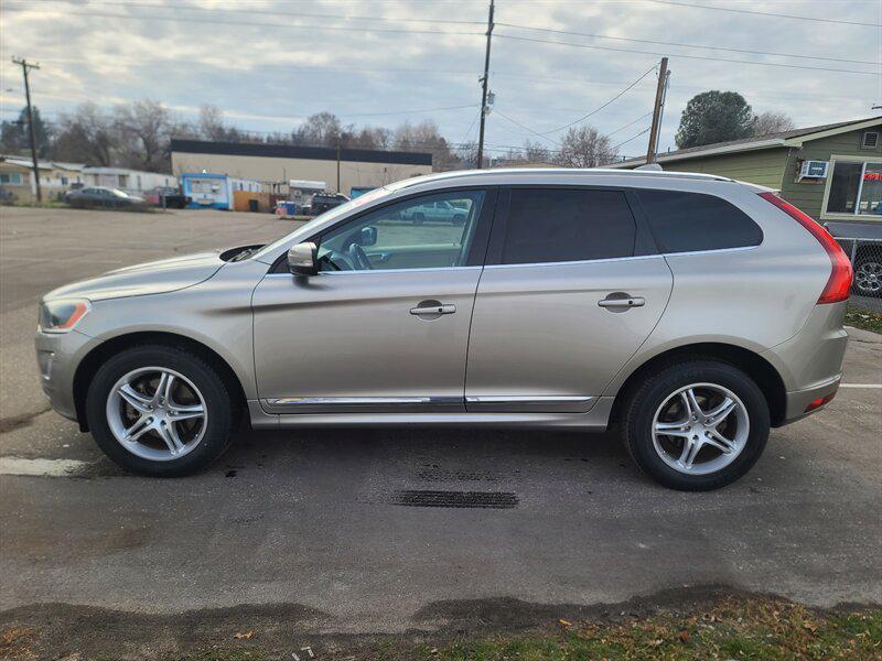 used 2015 Volvo XC60 car, priced at $12,499