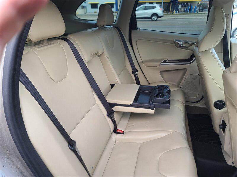 used 2015 Volvo XC60 car, priced at $12,499