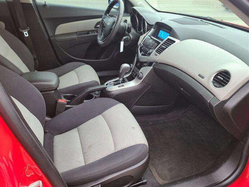 used 2015 Chevrolet Cruze car, priced at $8,999