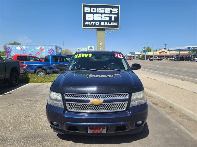 used 2009 Chevrolet Avalanche car, priced at $12,999