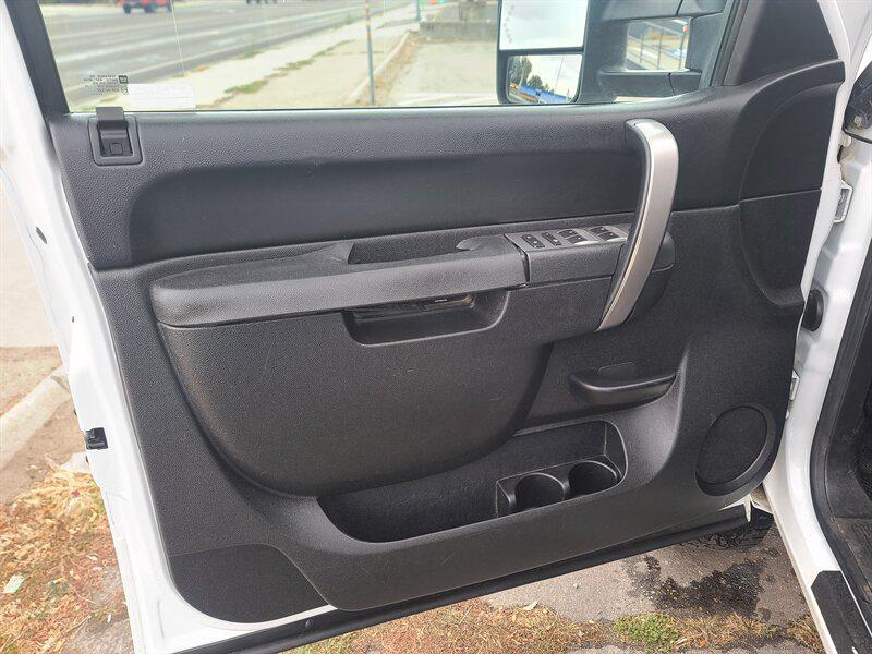 used 2014 Chevrolet Silverado 2500 car, priced at $15,999