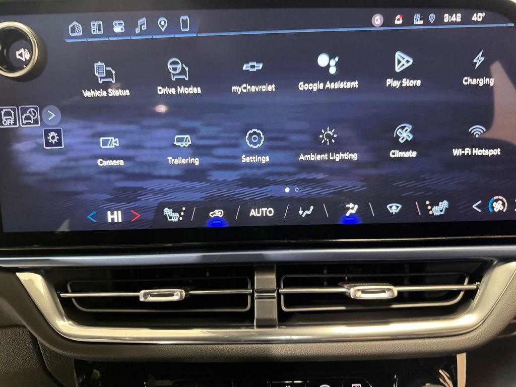 new 2026 Chevrolet Equinox EV car, priced at $40,095