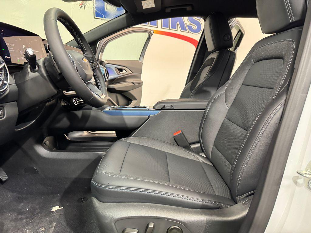 new 2026 Chevrolet Equinox EV car, priced at $40,095