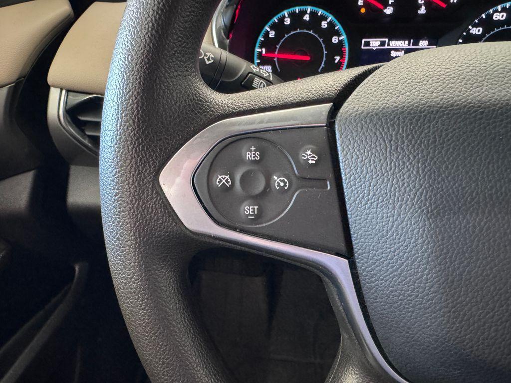 used 2023 Chevrolet Traverse car, priced at $27,987