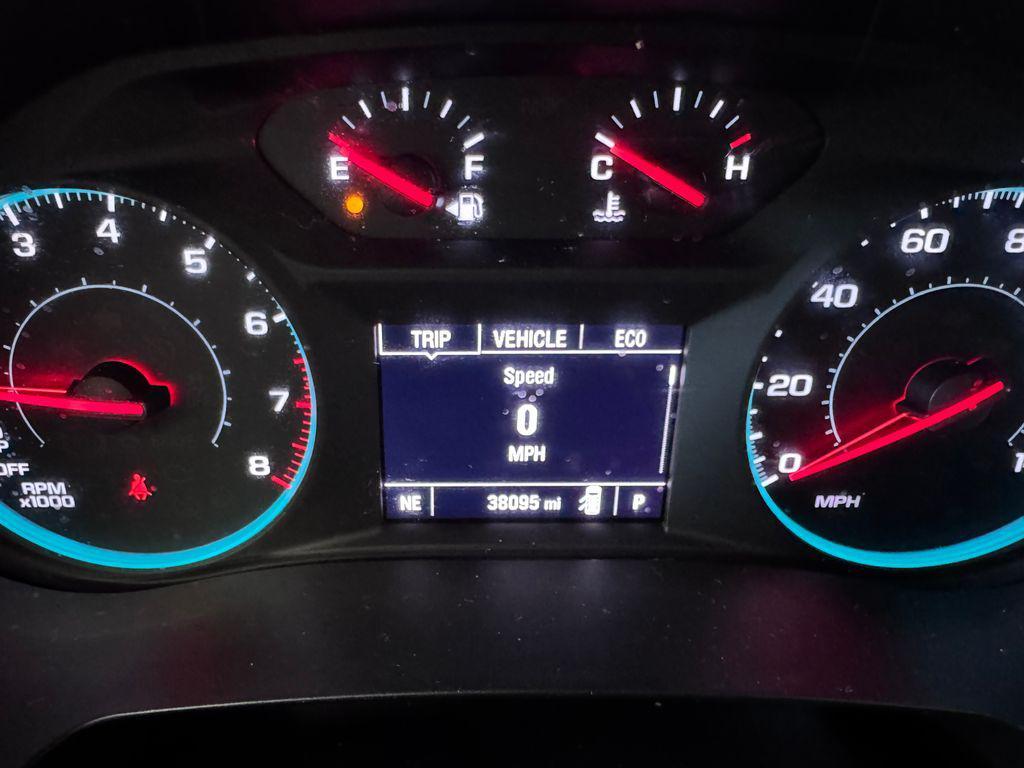 used 2023 Chevrolet Traverse car, priced at $27,987