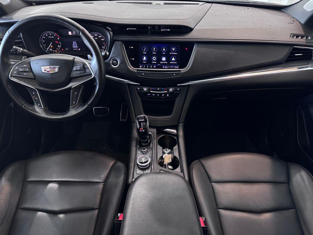 used 2022 Cadillac XT5 car, priced at $35,487