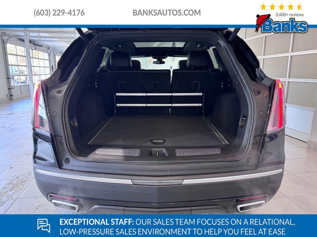 used 2022 Cadillac XT5 car, priced at $35,487