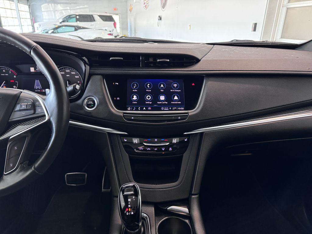 used 2022 Cadillac XT5 car, priced at $35,487