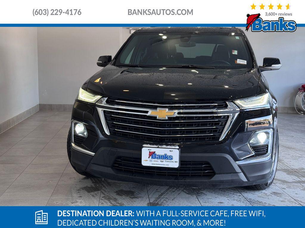 used 2023 Chevrolet Traverse car, priced at $32,487