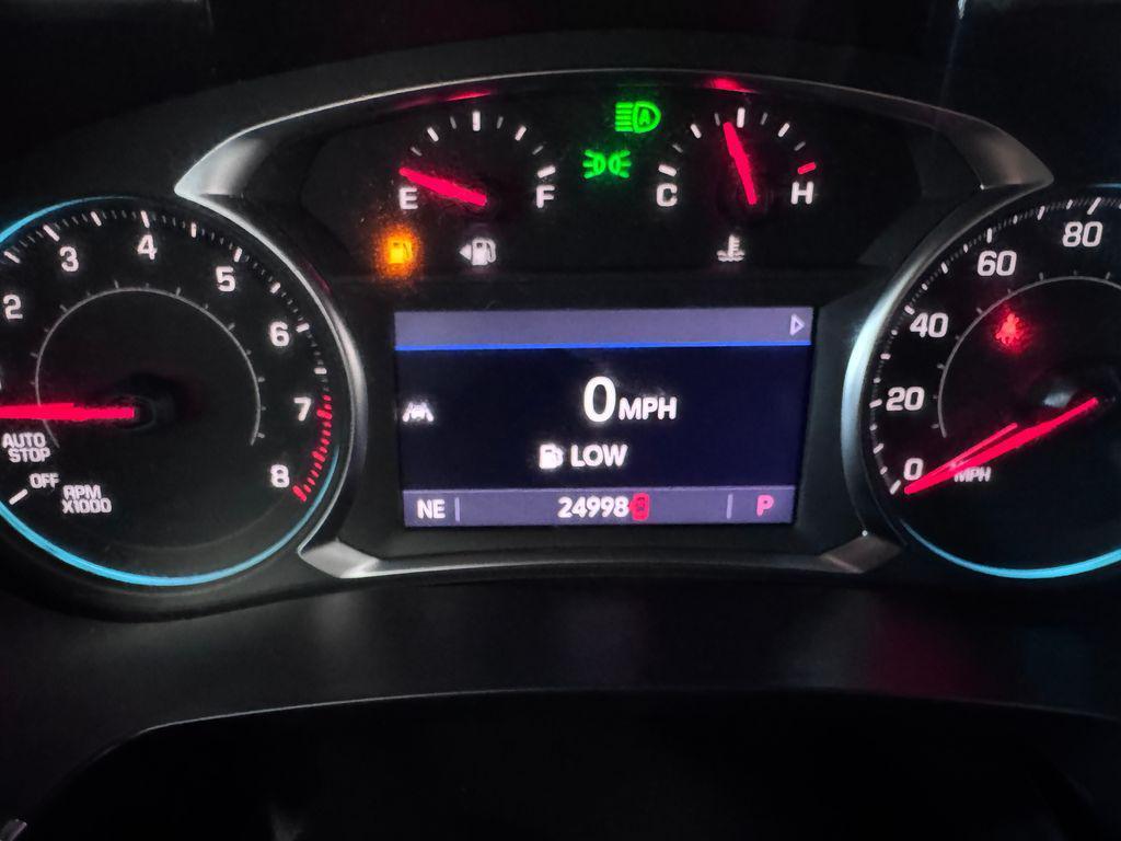 used 2023 Chevrolet Traverse car, priced at $32,487