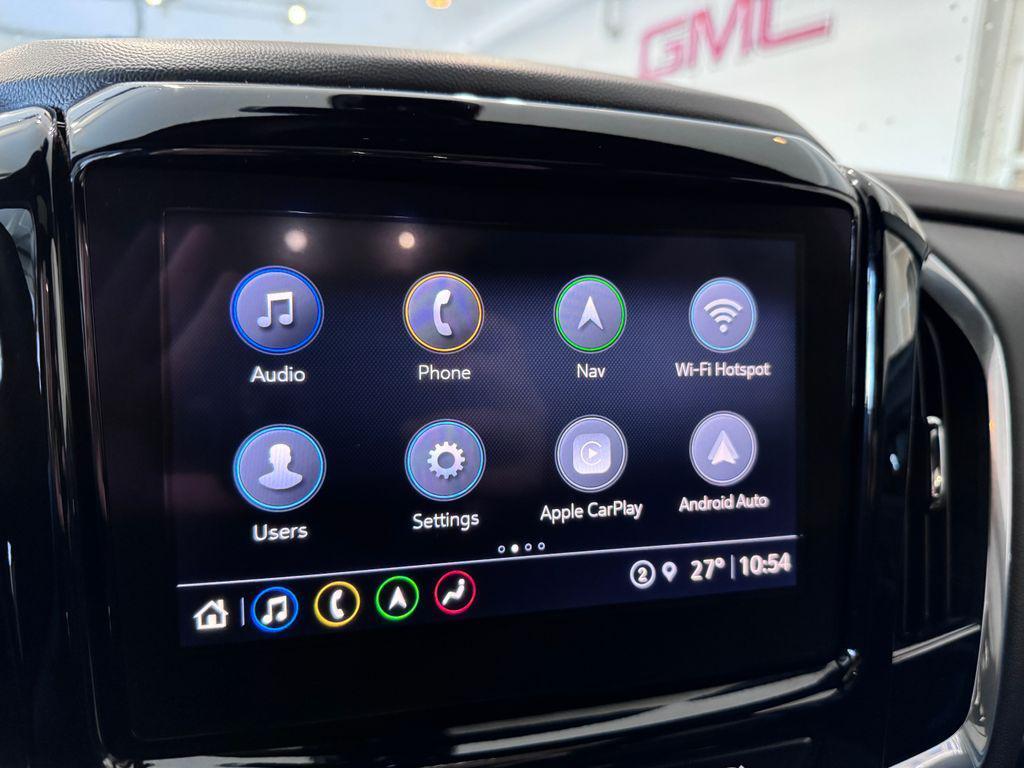 used 2023 Chevrolet Traverse car, priced at $35,486