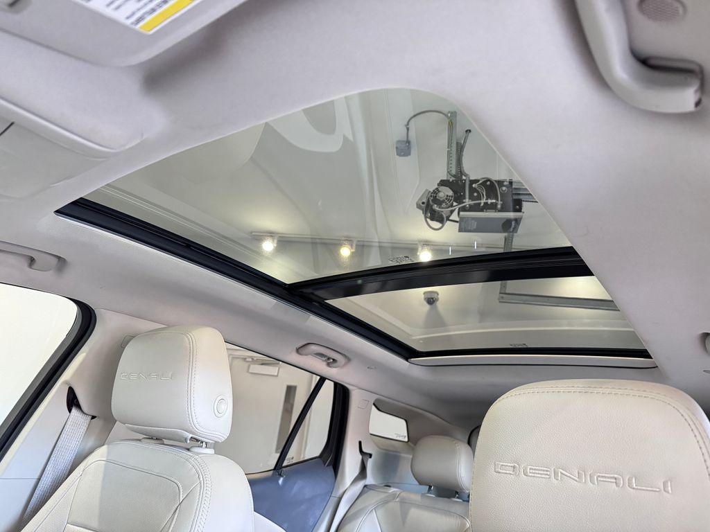 used 2022 GMC Terrain car, priced at $28,987