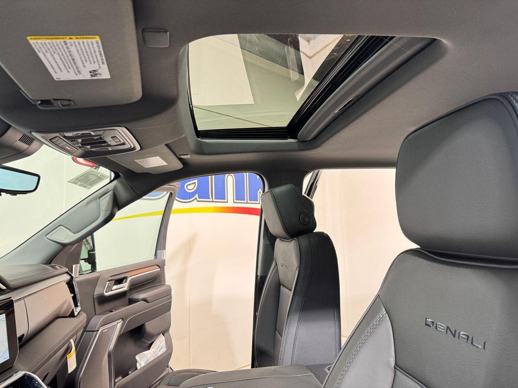 new 2025 GMC Sierra 2500 car, priced at $81,615