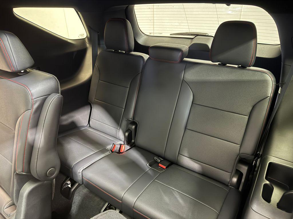new 2026 Chevrolet Traverse car, priced at $53,115