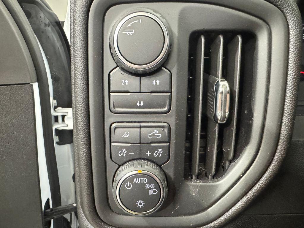 new 2025 Chevrolet Silverado 3500 car, priced at $62,618