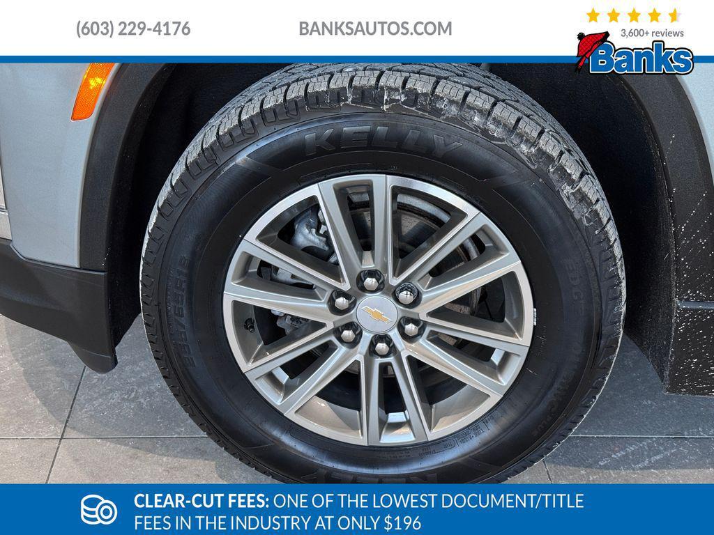 used 2023 Chevrolet Traverse car, priced at $29,487