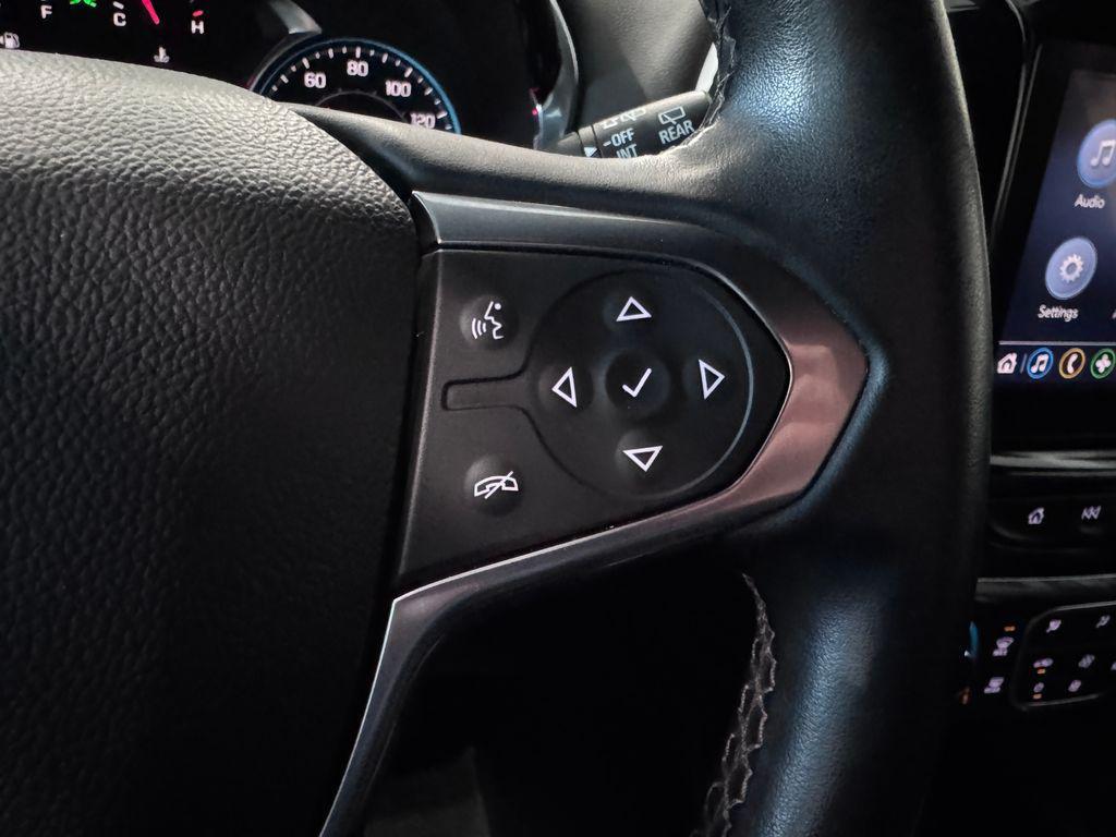 used 2023 Chevrolet Traverse car, priced at $29,487