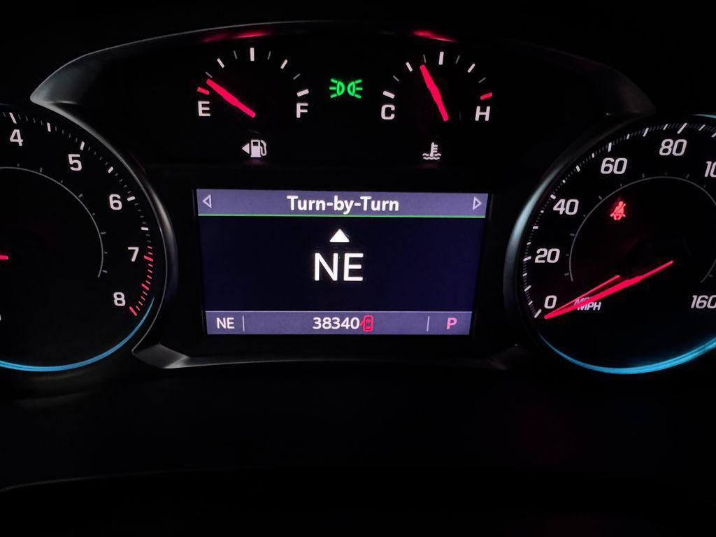 used 2023 Chevrolet Traverse car, priced at $29,487