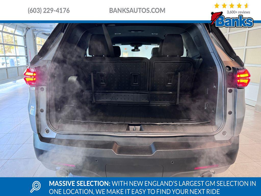 used 2023 Chevrolet Traverse car, priced at $29,487