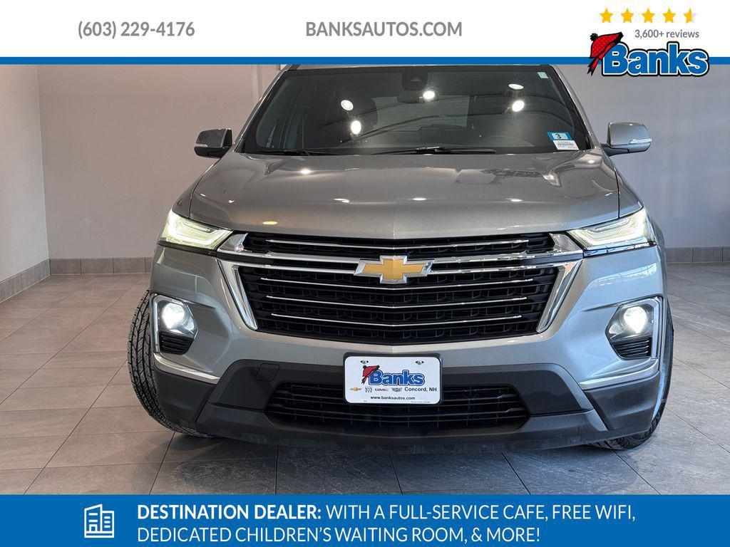 used 2023 Chevrolet Traverse car, priced at $29,487