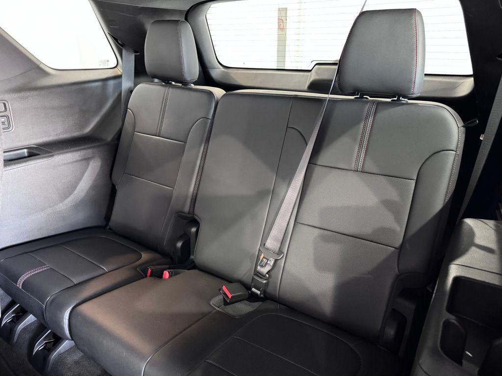 used 2023 Chevrolet Traverse car, priced at $39,487
