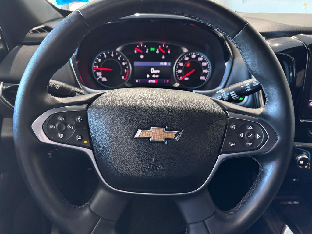 used 2023 Chevrolet Traverse car, priced at $31,487