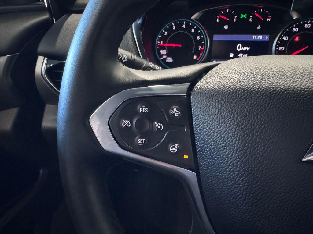 used 2023 Chevrolet Traverse car, priced at $31,487