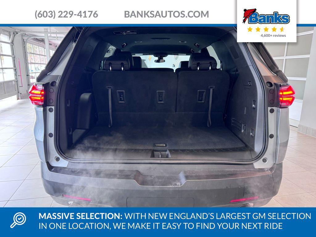 used 2023 Chevrolet Traverse car, priced at $33,487