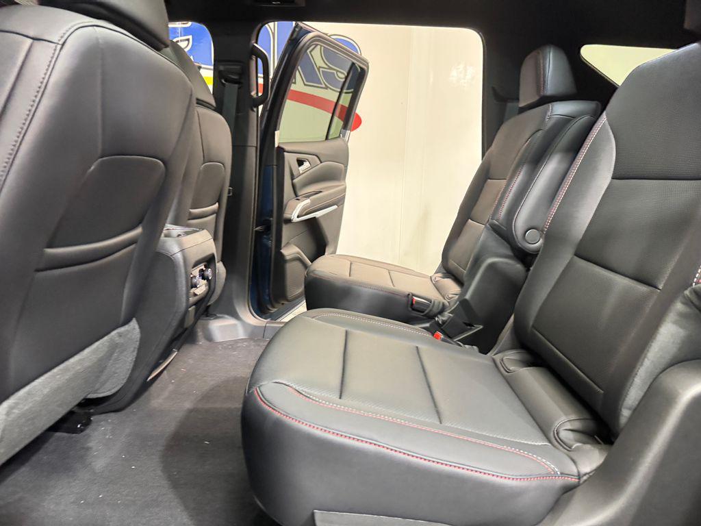 new 2026 Chevrolet Traverse car, priced at $52,120