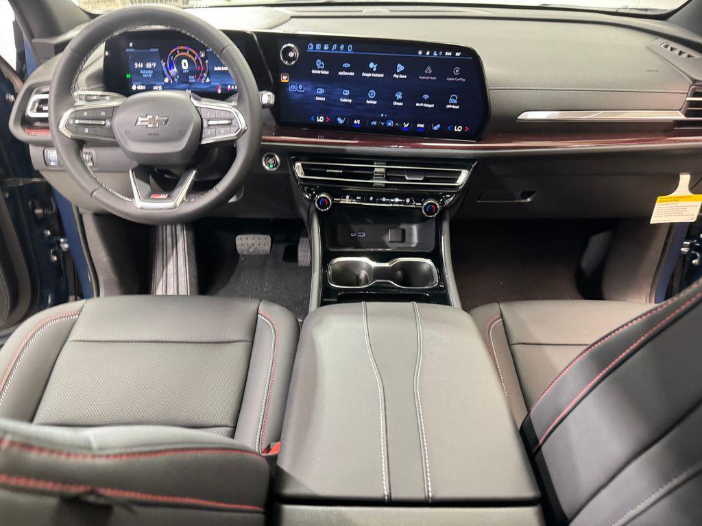 new 2026 Chevrolet Traverse car, priced at $52,120
