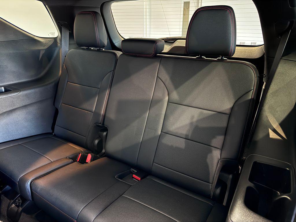 used 2025 Chevrolet Traverse car, priced at $46,487