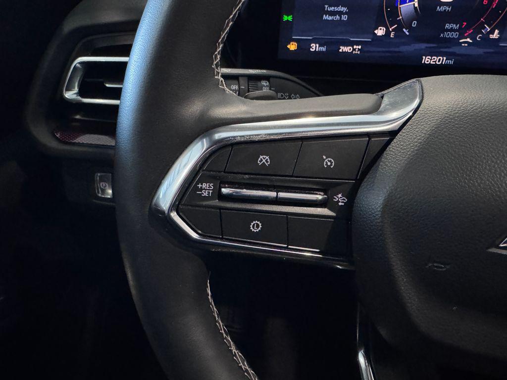 used 2025 Chevrolet Traverse car, priced at $46,487