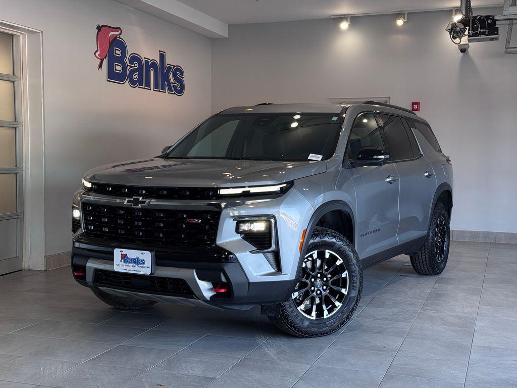 used 2025 Chevrolet Traverse car, priced at $46,487