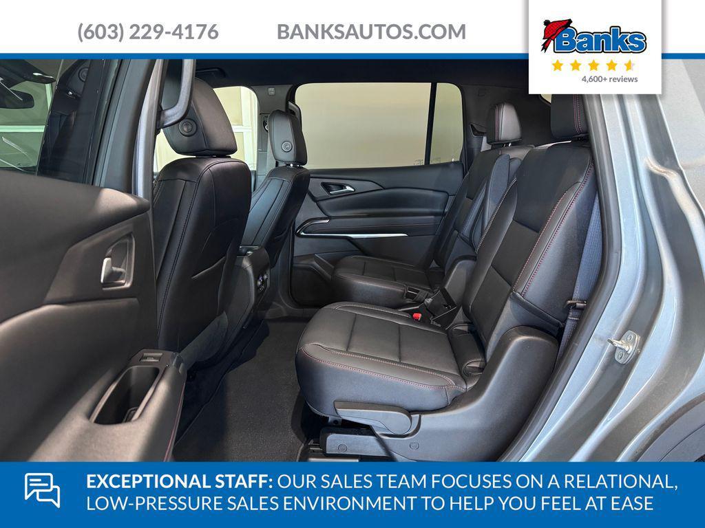 used 2025 Chevrolet Traverse car, priced at $46,487