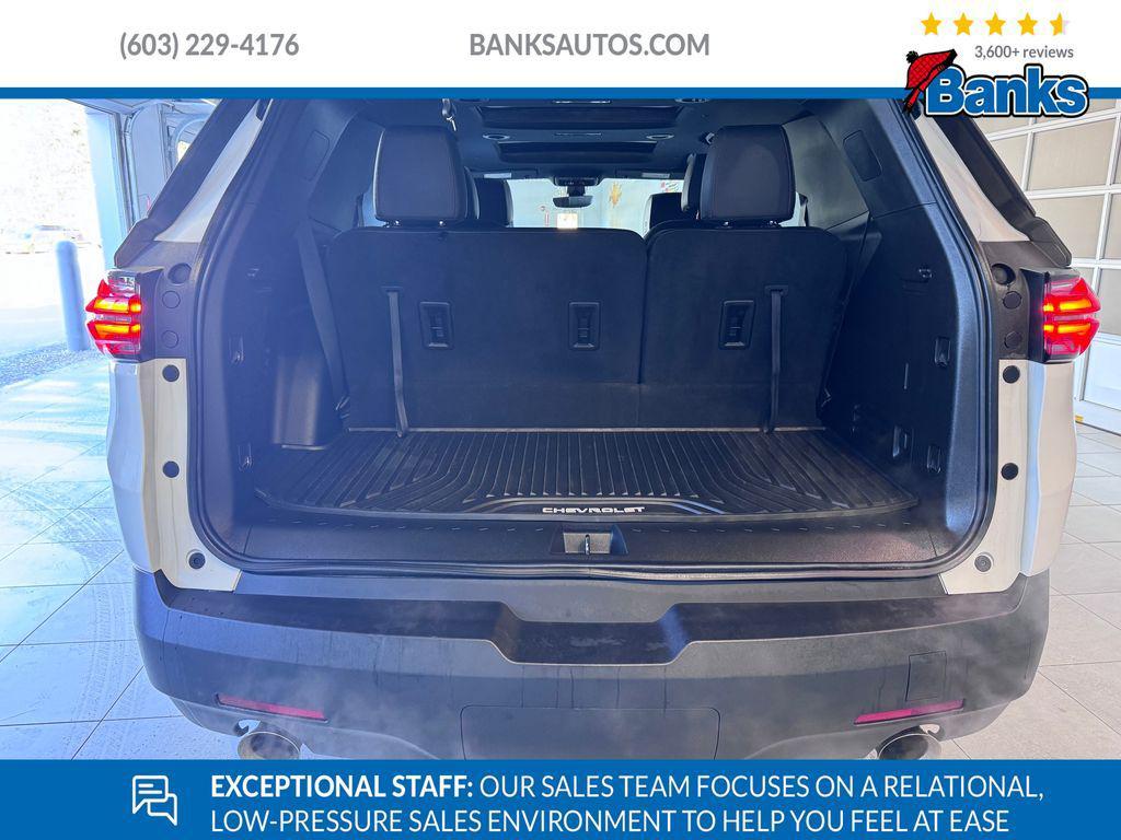 used 2023 Chevrolet Traverse car, priced at $35,487