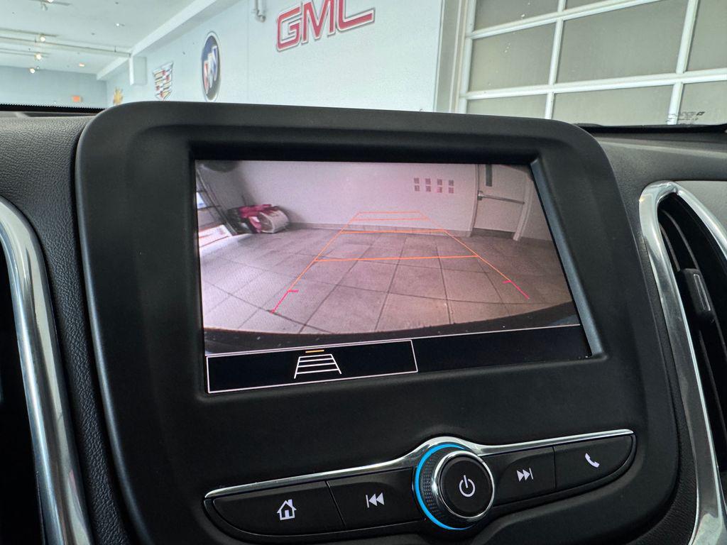 used 2023 Chevrolet Equinox car, priced at $21,487