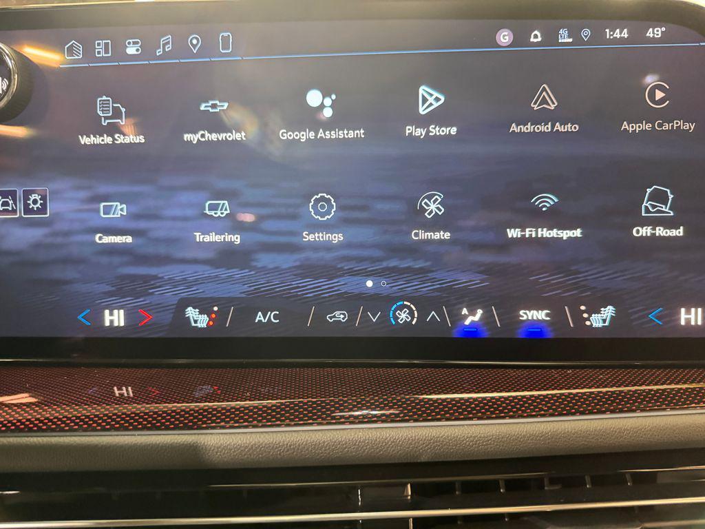 new 2026 Chevrolet Traverse car, priced at $52,015