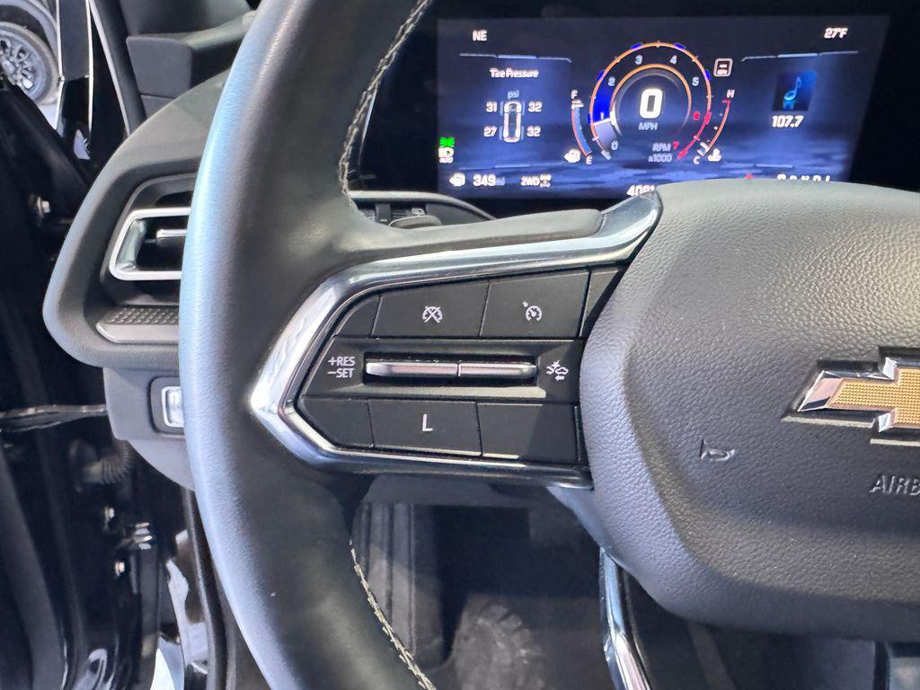 used 2024 Chevrolet Traverse car, priced at $35,987