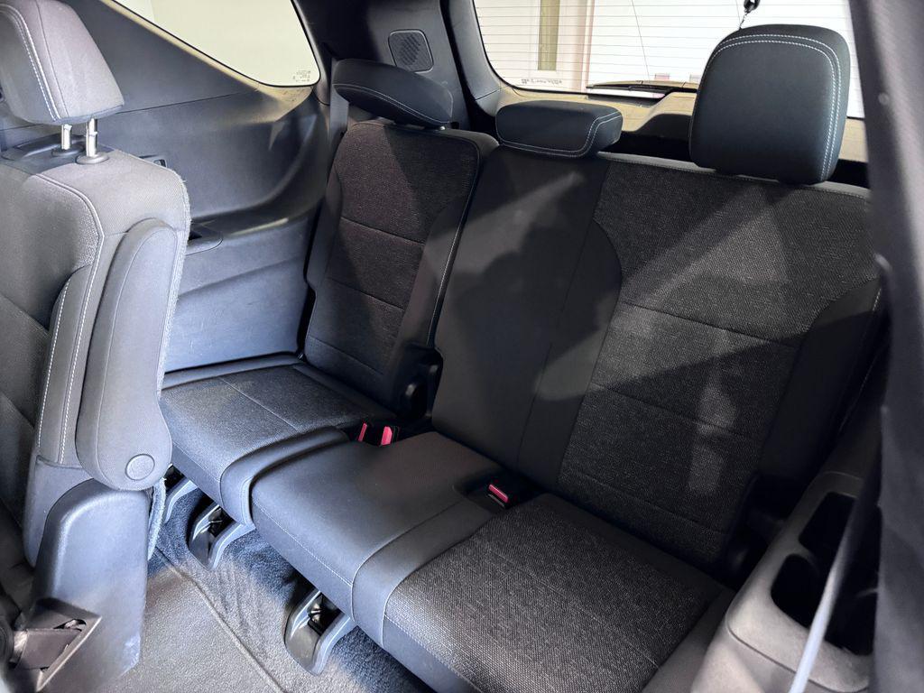 used 2024 Chevrolet Traverse car, priced at $35,987