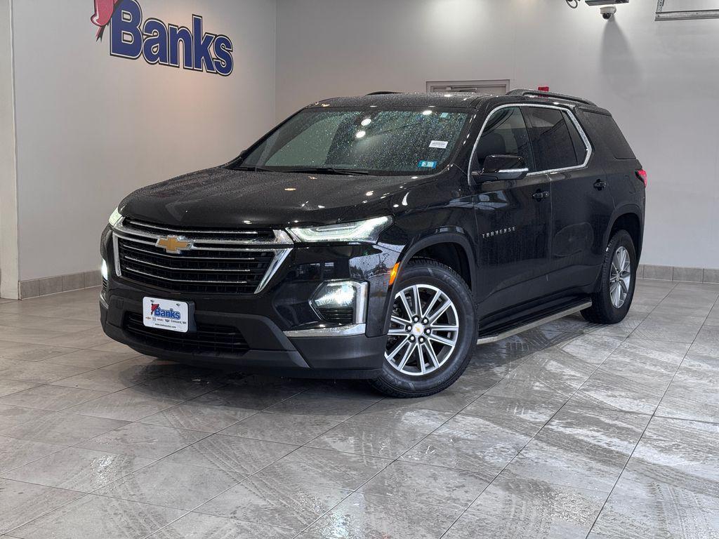 used 2023 Chevrolet Traverse car, priced at $27,987