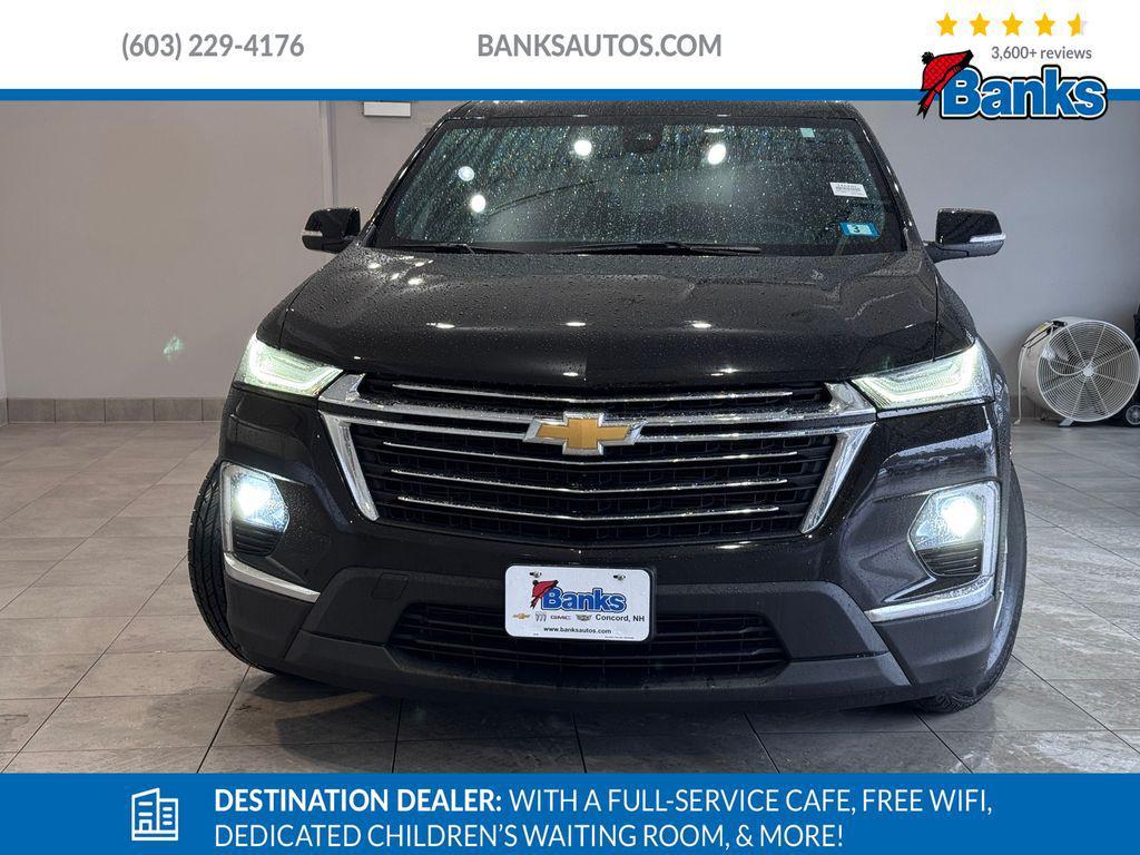 used 2023 Chevrolet Traverse car, priced at $27,987