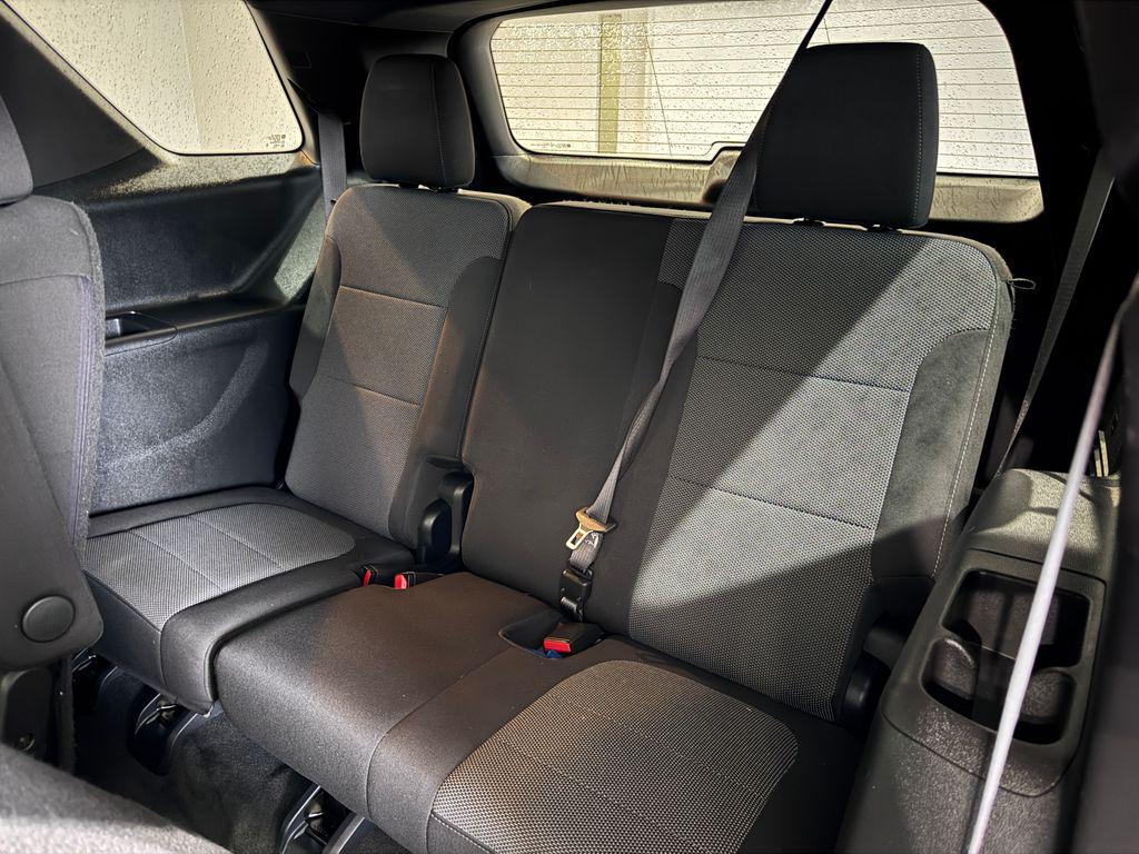 used 2023 Chevrolet Traverse car, priced at $27,987